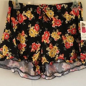 ☆ Ruffle Shorts ( Super Soft )